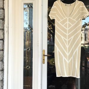 Tailored fitting dress to impress, a holiday must